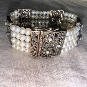 Vintage sterling silver bracelet with semi precious pearl beads